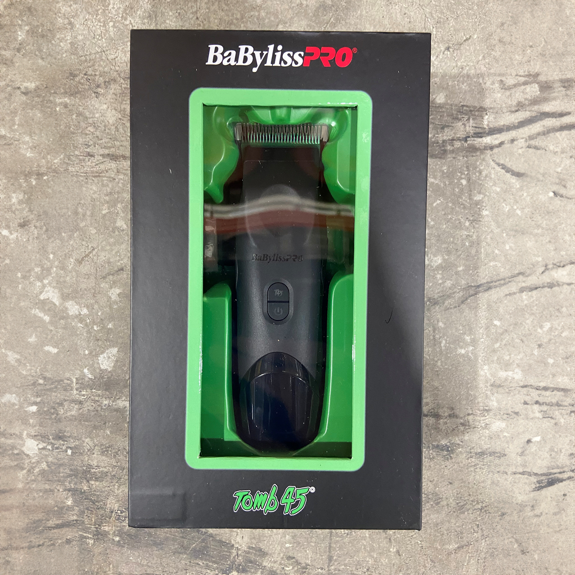 BaBylissPRO® x Tomb45® – Tondeuse Sans Fil à Recharge Inductive avec tapis en prime!